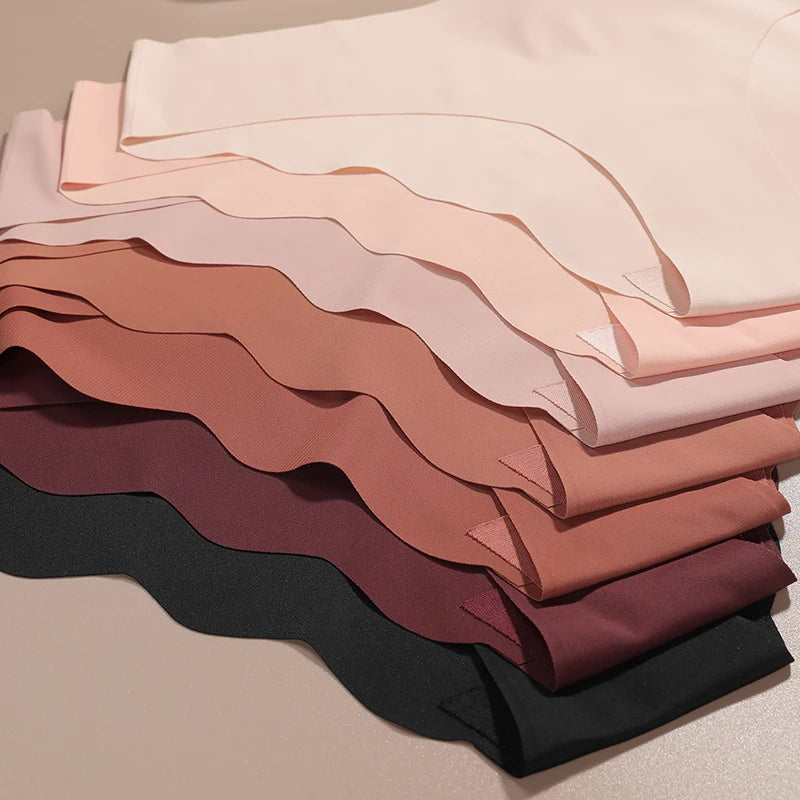 Lot de 4 ou 7 Culottes Femme Taille Basse – Invisible, Ultra Douce et Stretch